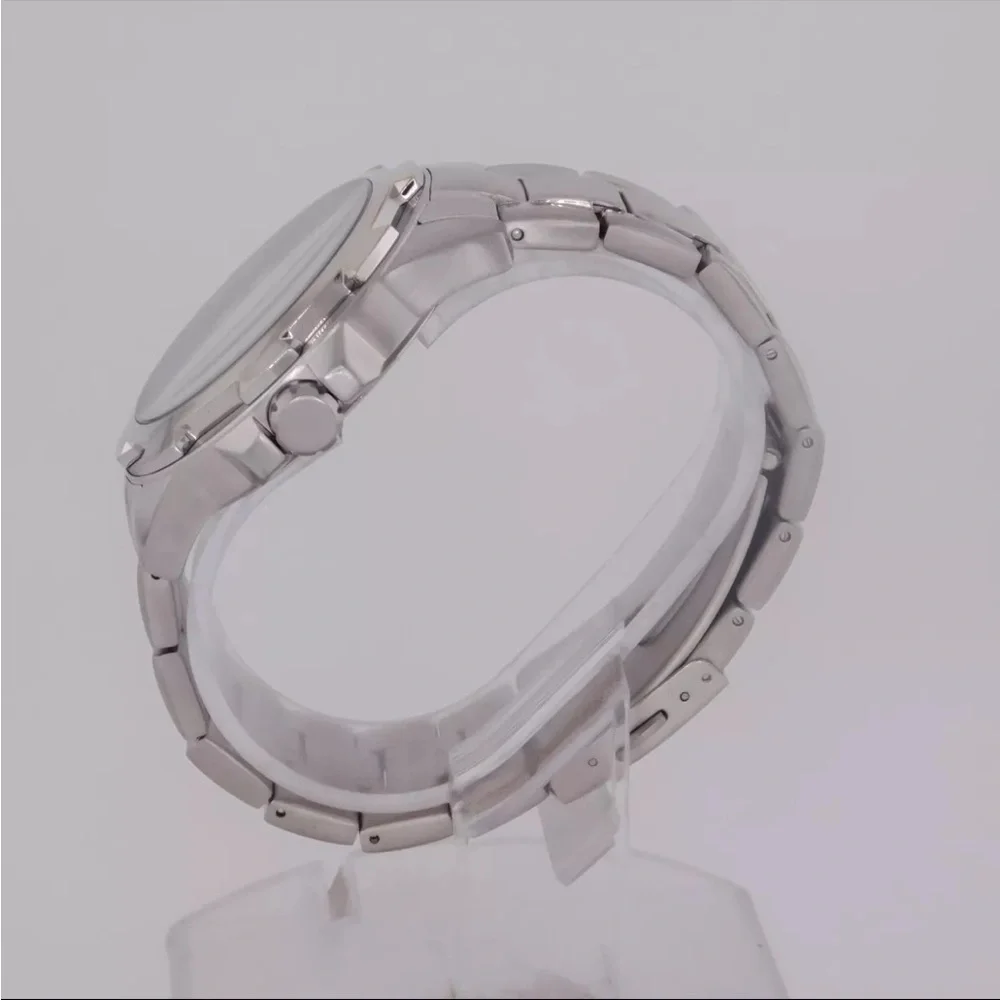 GUESS U10026G1 Stainless Steel Bracelet Multi-Function Watch #128